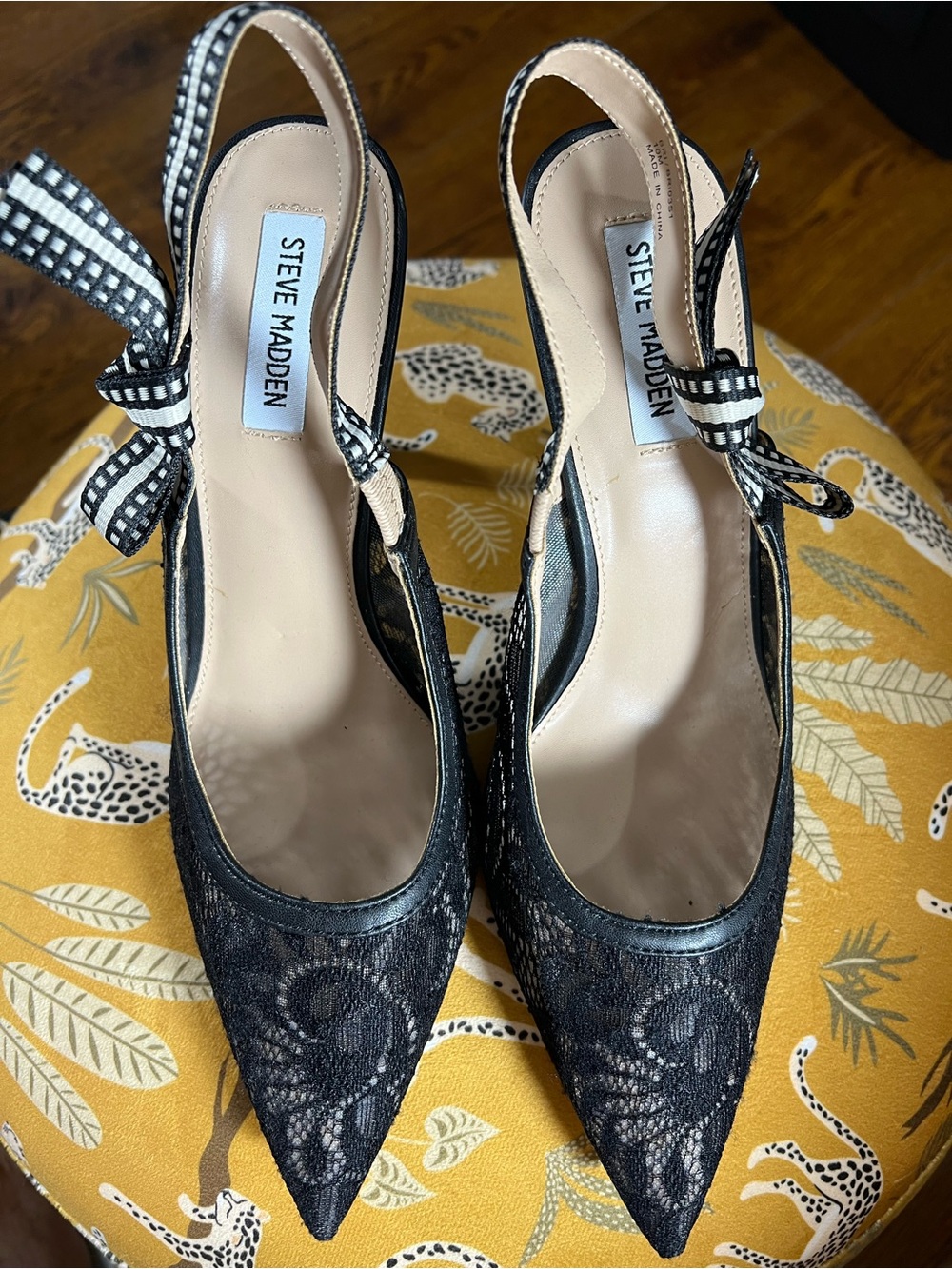 NWOB $109 Steve Madden Bri Black Lace Bow Slingback Heels Size 10M - Picture 4 of 8